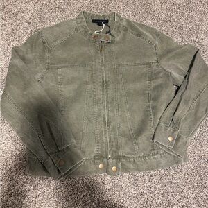 Women’s Green Jacket NWT